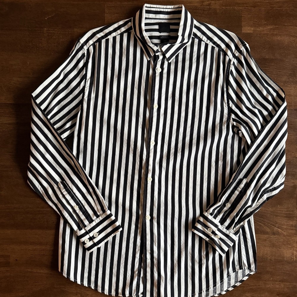 H&M Black & White Vertical Striped Long Sleeve Button-Down Medium Beetle Juice